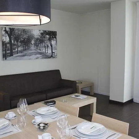 Aparthotel Jardines De Uleta
