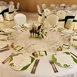 Jardines De Uleta 4*