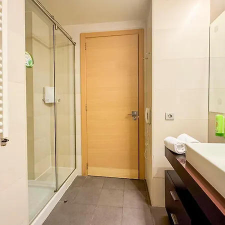 Aparthotel Jardines De Uleta 4*
