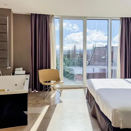 Jardines De Uleta Aparthotel 4*