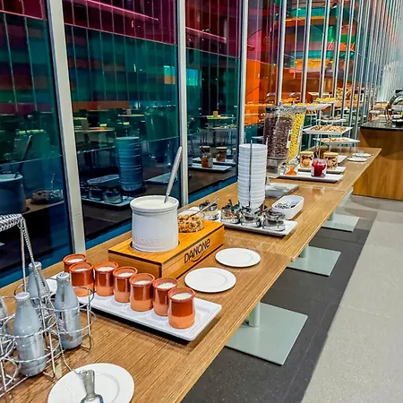泽尼特花园套房酒店 公寓式酒店 4*