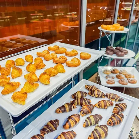 Jardines De Uleta 公寓式酒店