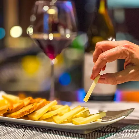 Jardines De Uleta Aparthotel 4*