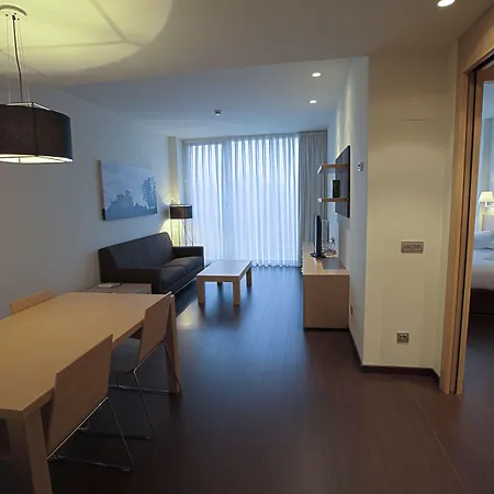 公寓式酒店 Jardines De Uleta 4*