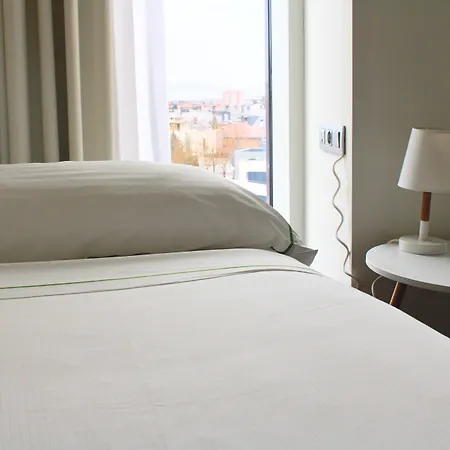 Jardines De Uleta 公寓式酒店 4*