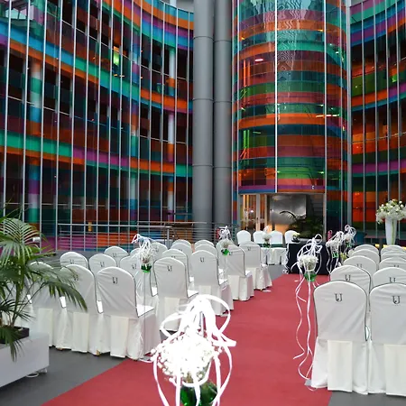 Jardines De Uleta 4*