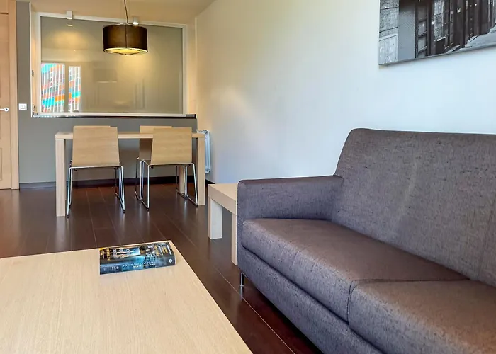 Aparthotel Jardines De Uleta