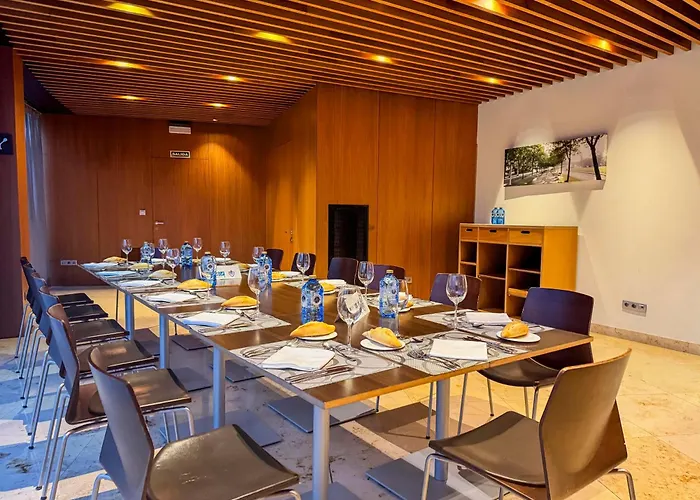 Jardines De Uleta Aparthotel